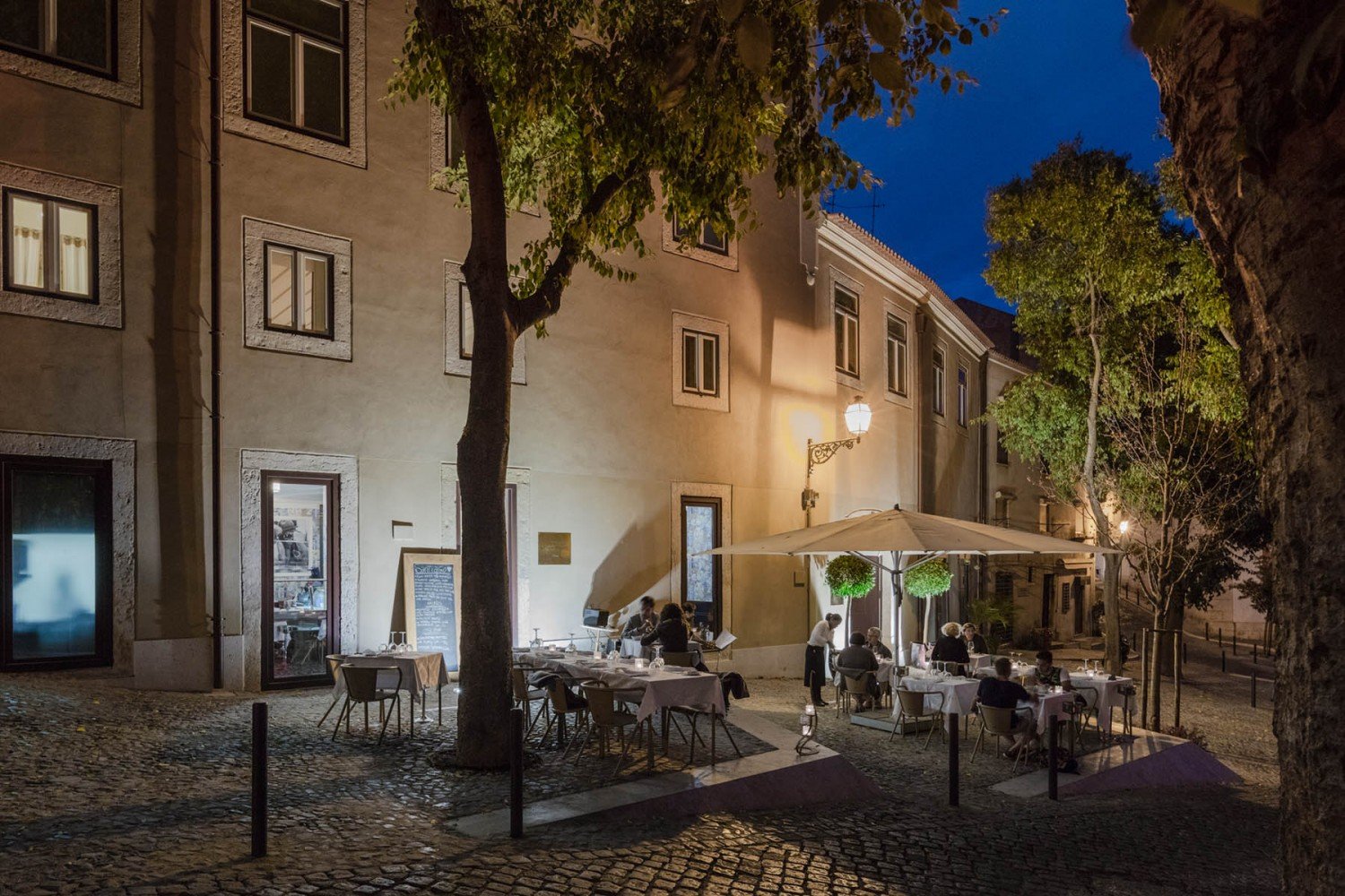 Santiago de Alfama — eat & drink