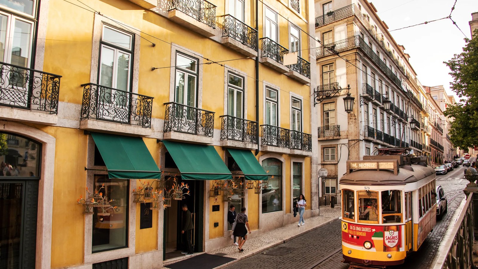 Bairro Alto Hotel — backstory