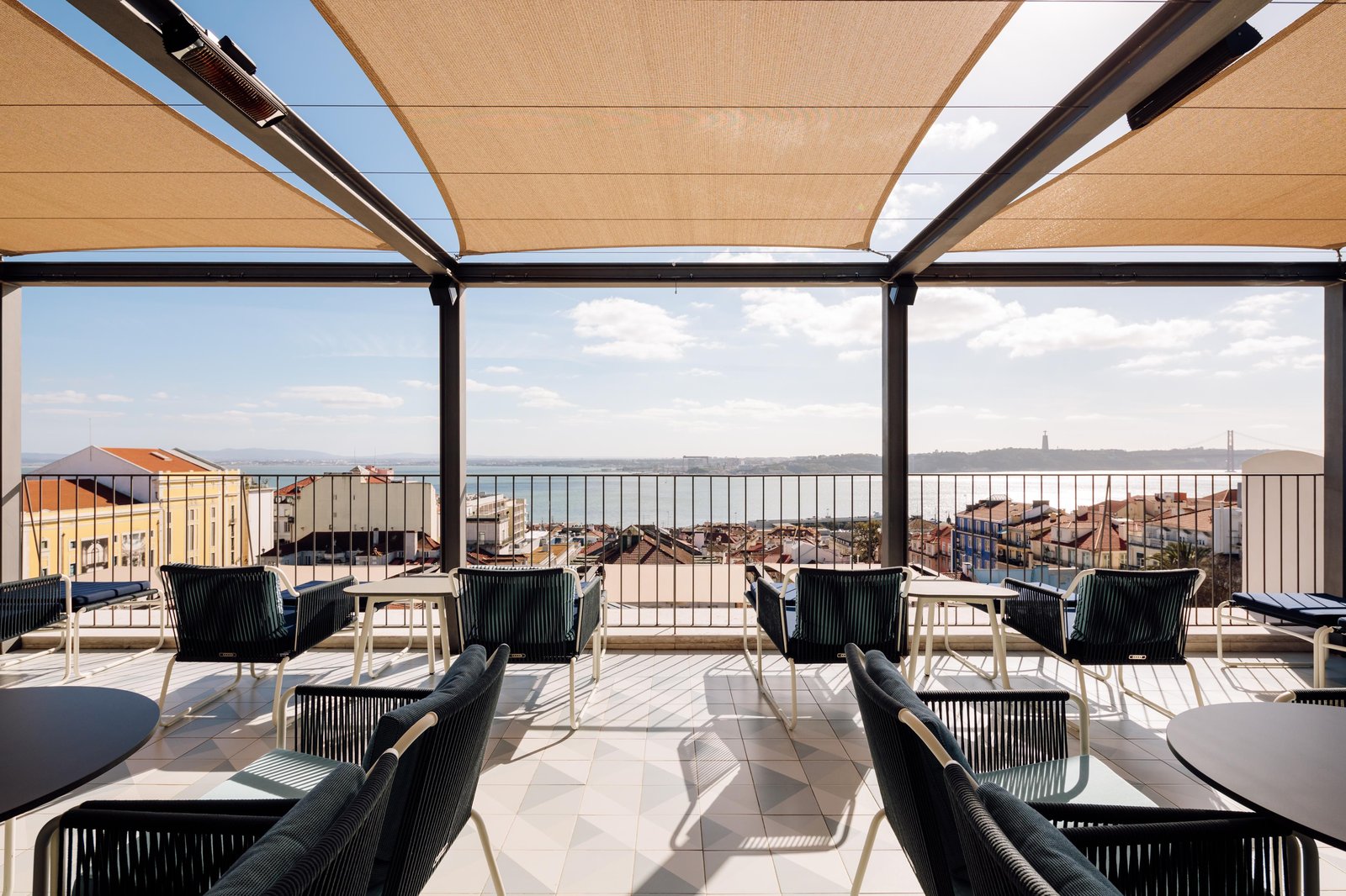 Bairro Alto Hotel — vibe