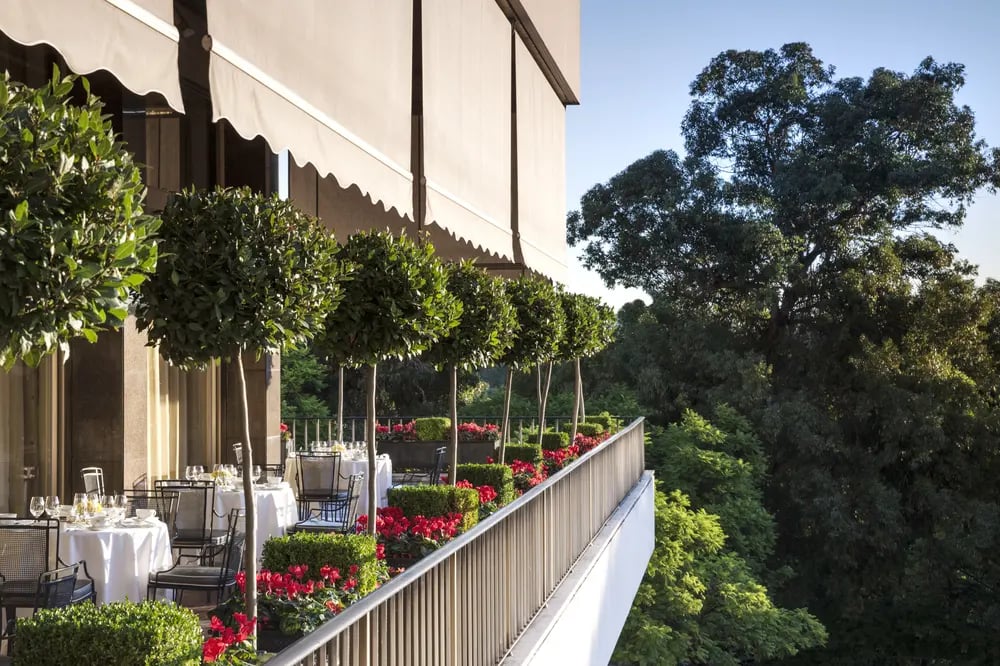 Four Seasons Hotel Ritz Lisbon, varanda restaurant