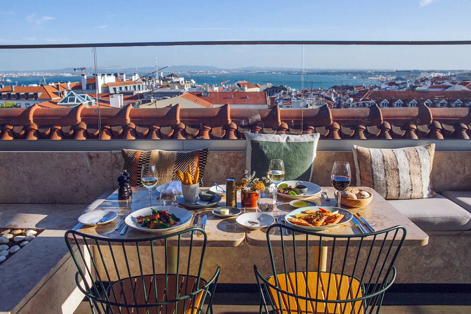 The Lumiares Hotel & Spa — eat & drink