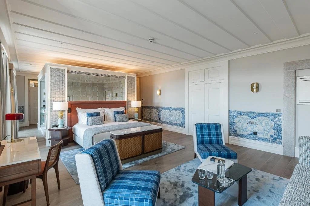 Brown's Avenue Hotel — rooms