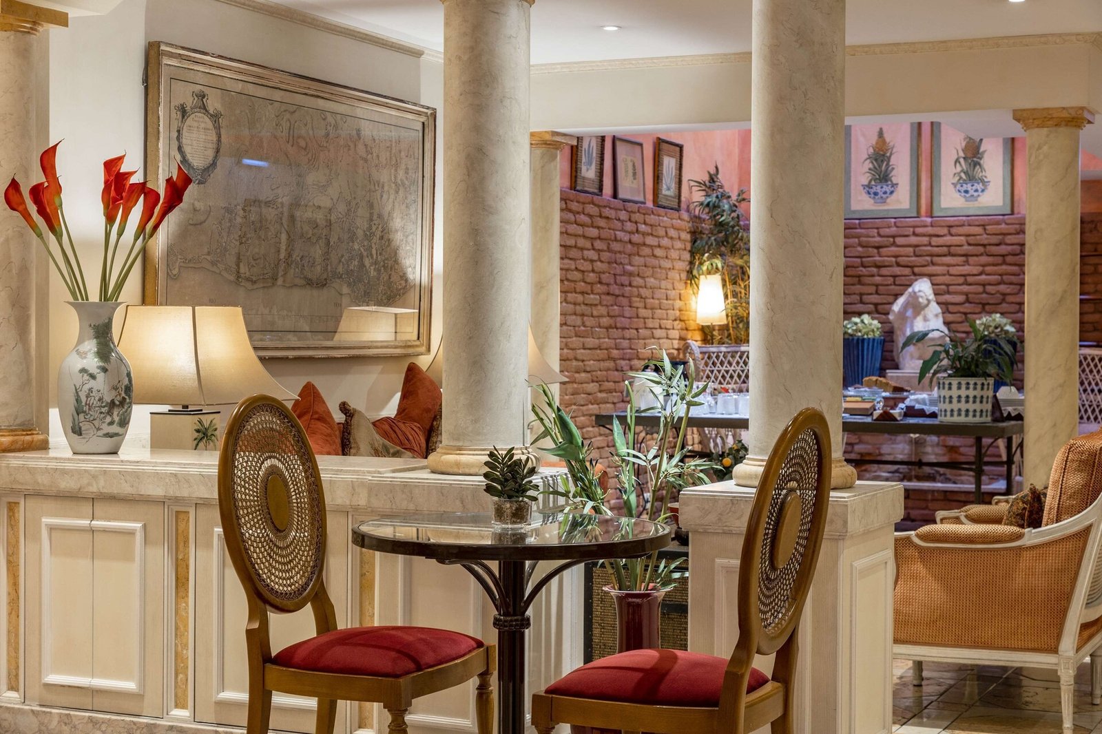 As Janelas Verdes Hotel — eat & drink