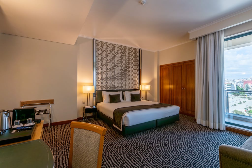 Hotel Mundial — rooms