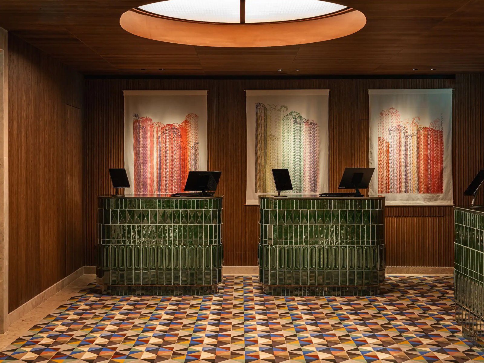 Andaz Lisbon Hotel — vibe