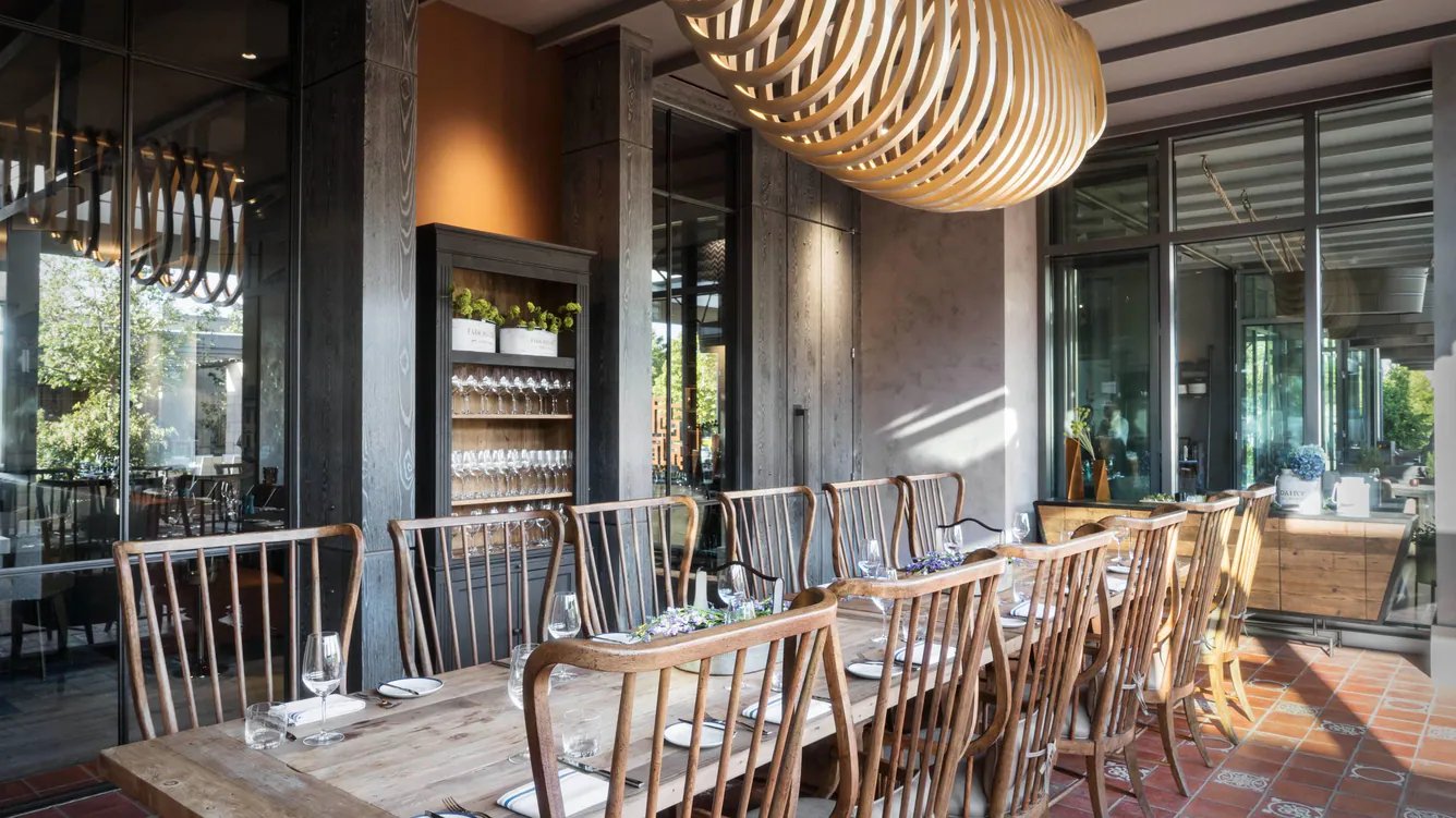 Hotel Nia — eat & drink