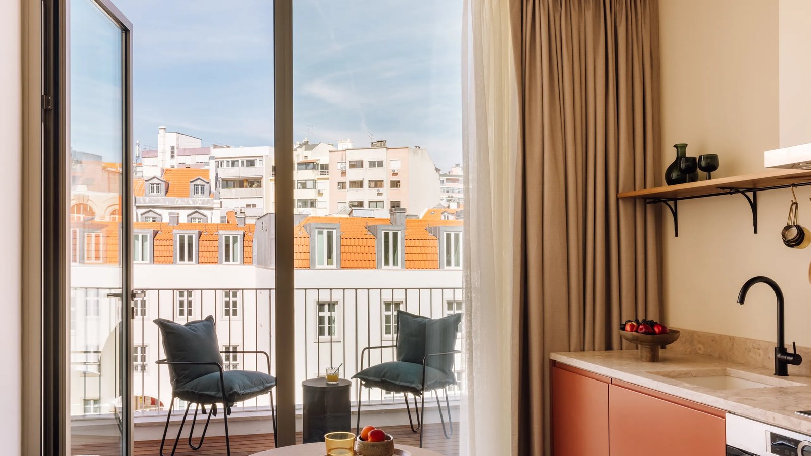 Locke de Santa Joana — rooms