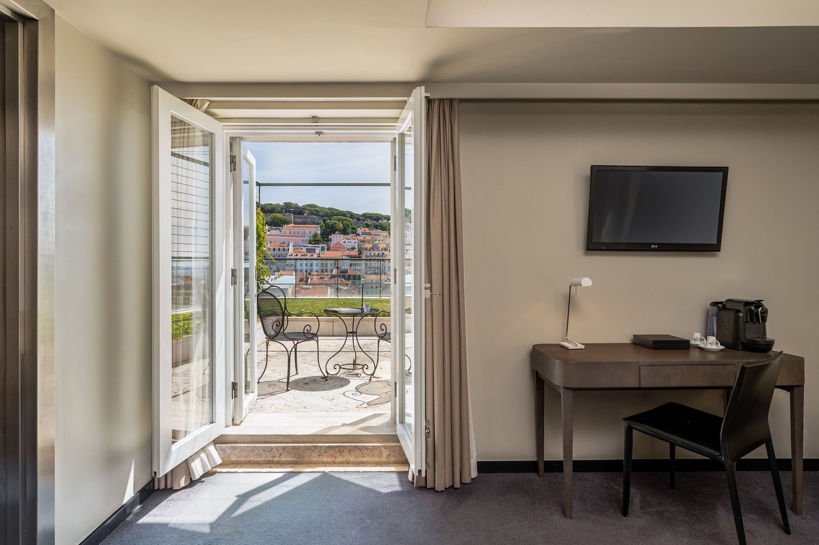 Hotel do Chiado — rooms