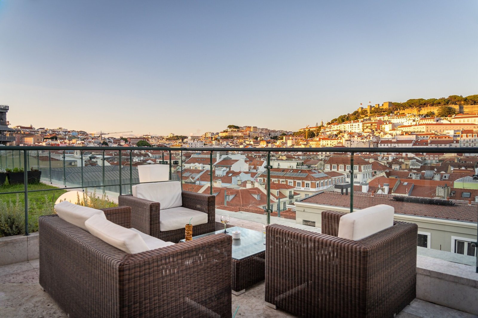 Hotel do Chiado — vibe