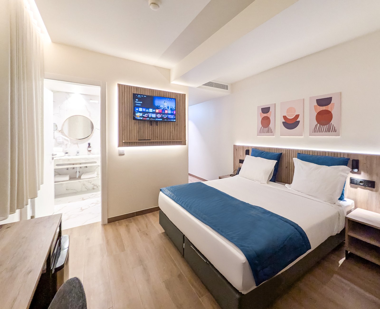 Hotel Infante Santo — rooms