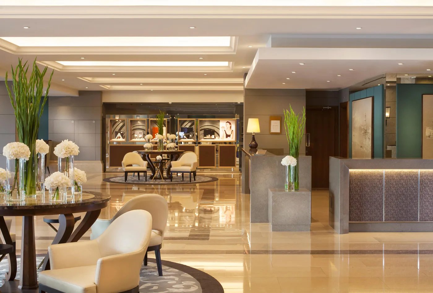 Corinthia Lisbon — vibe