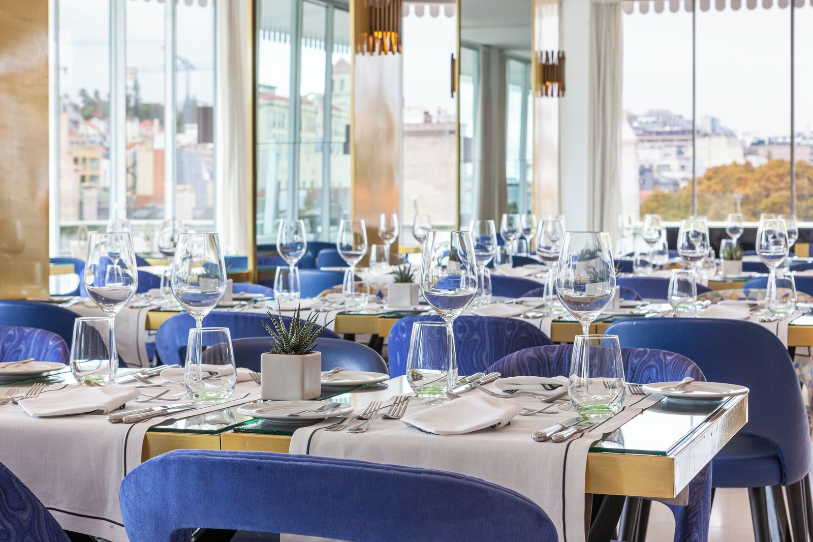 Altis Avenida Hotel — eat & drink