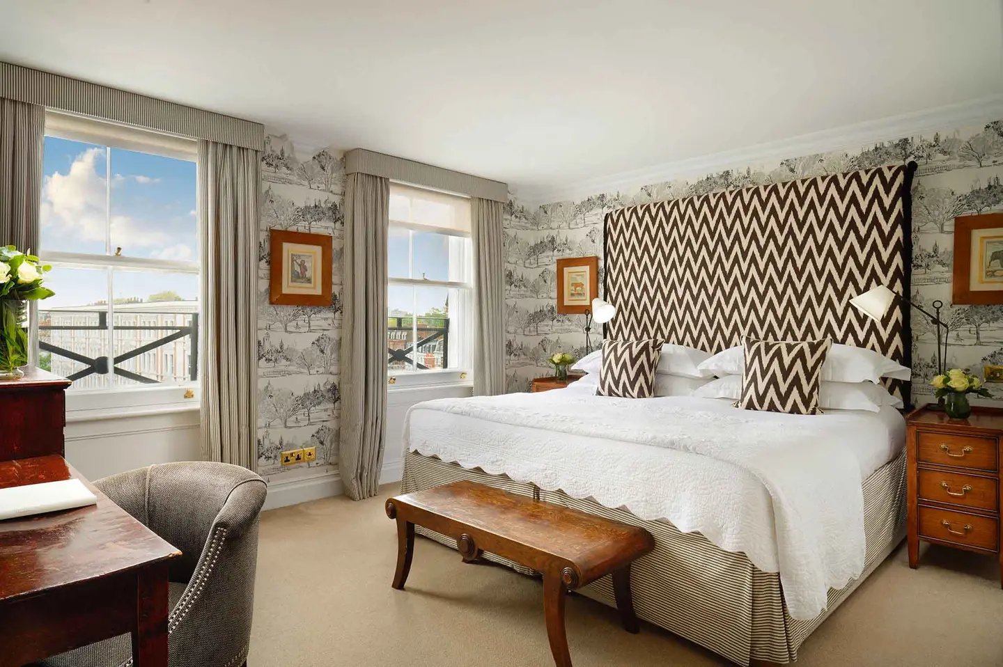 The Pelham — rooms