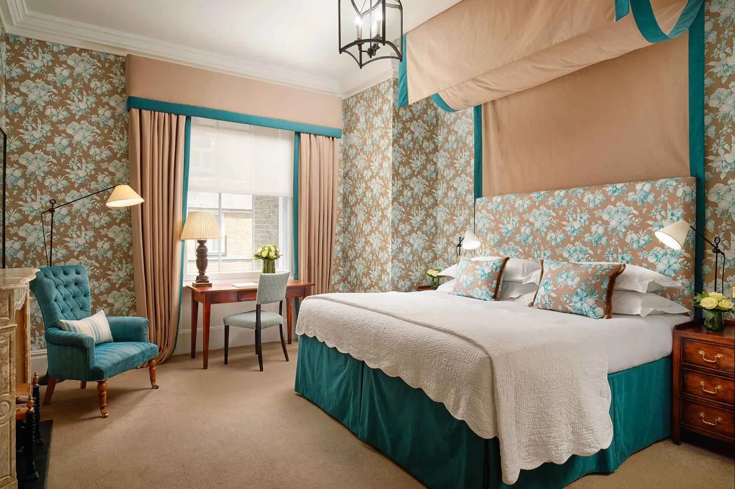 The Pelham — rooms