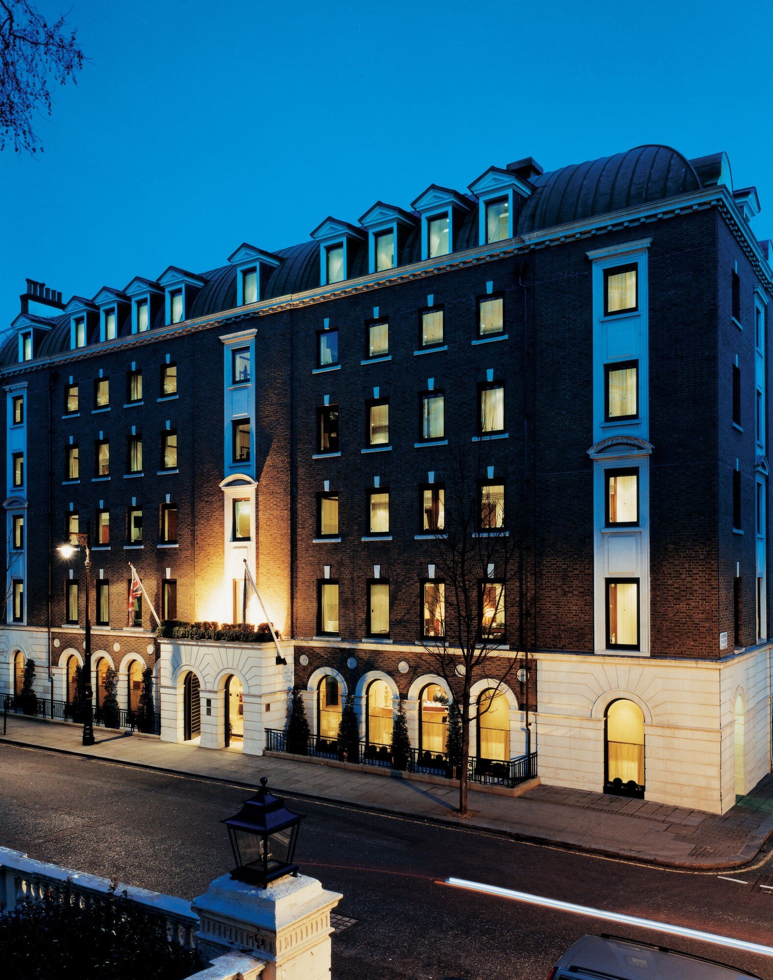 Como The Halkin — backstory