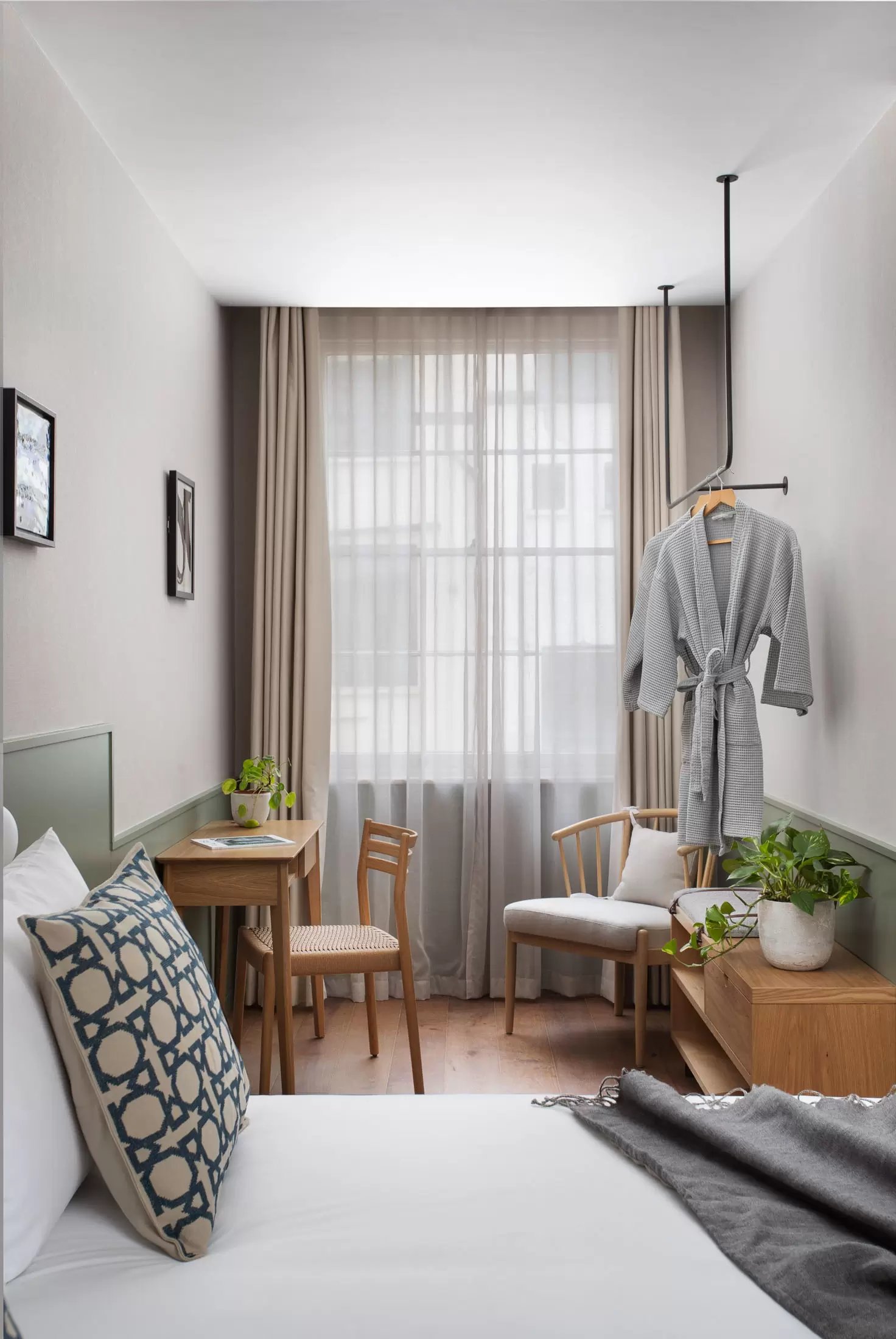 Inhabit Queen's Gardens — rooms