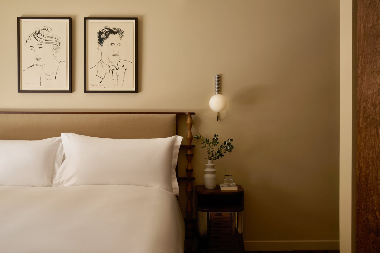 The Newman — rooms
