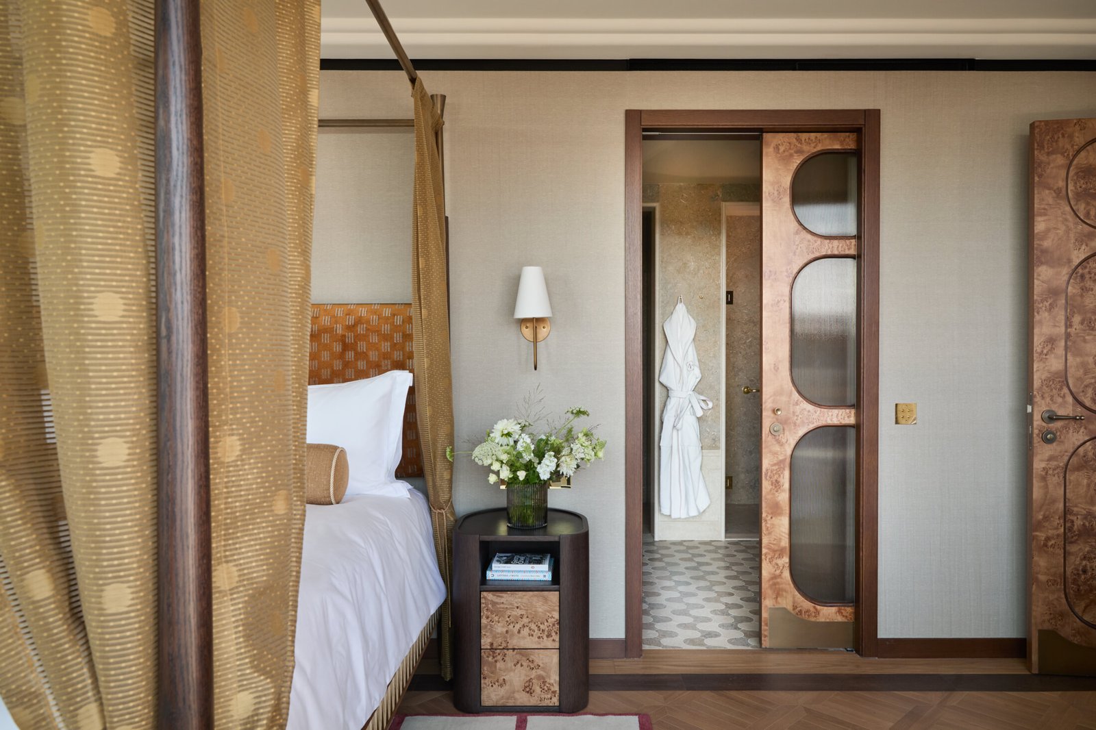 The Newman — rooms