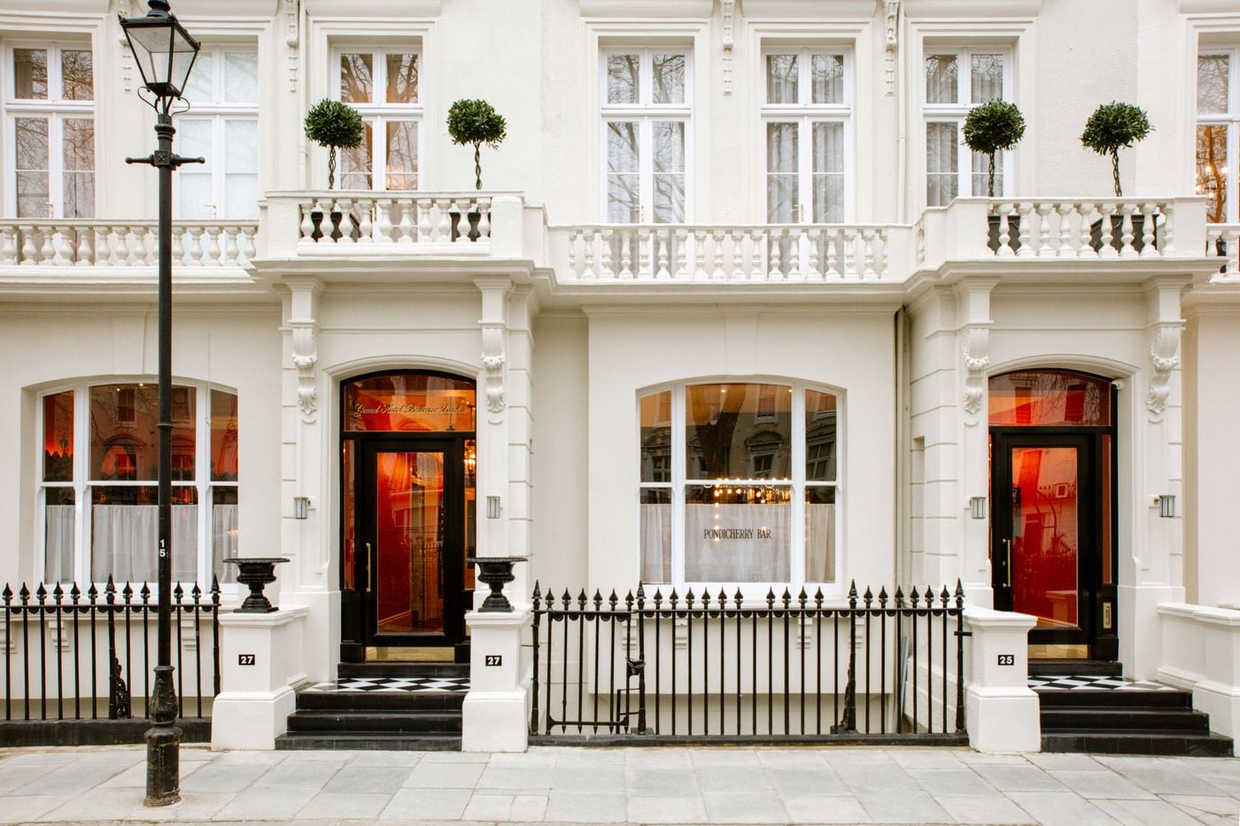 Grand Hotel Bellevue London, how it began