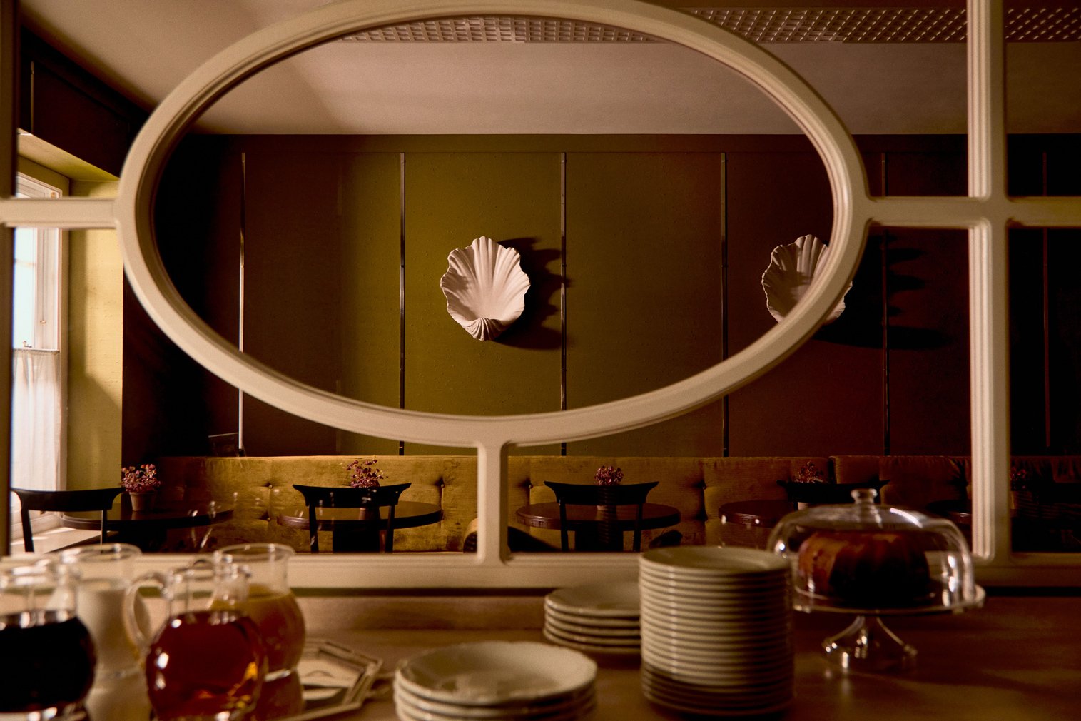 Grand Hotel Bellevue London — eat & drink