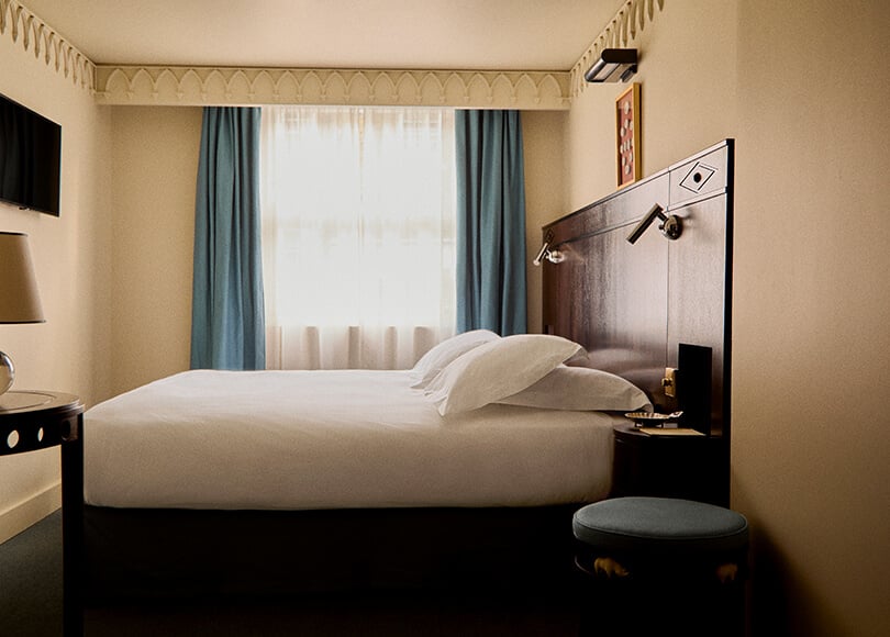 Grand Hotel Bellevue London — rooms