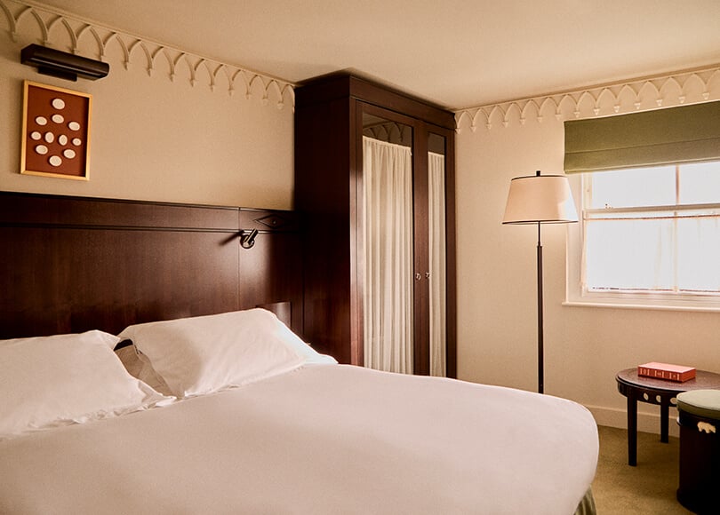 Grand Hotel Bellevue London — rooms
