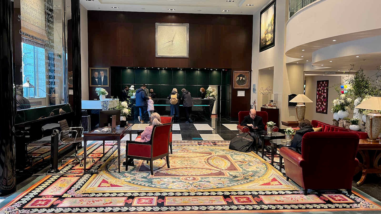 Sofitel London St James — vibe