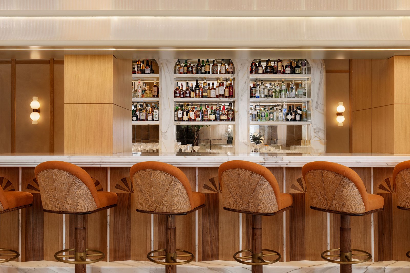 Montcalm Mayfair, Autograph Collection Hotel — eat & drink