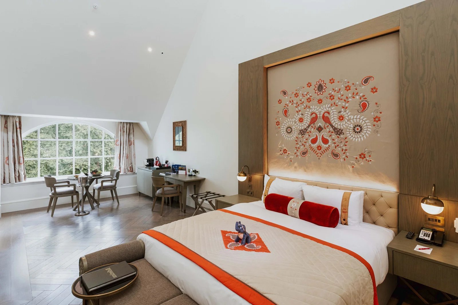 The Lalit London — rooms
