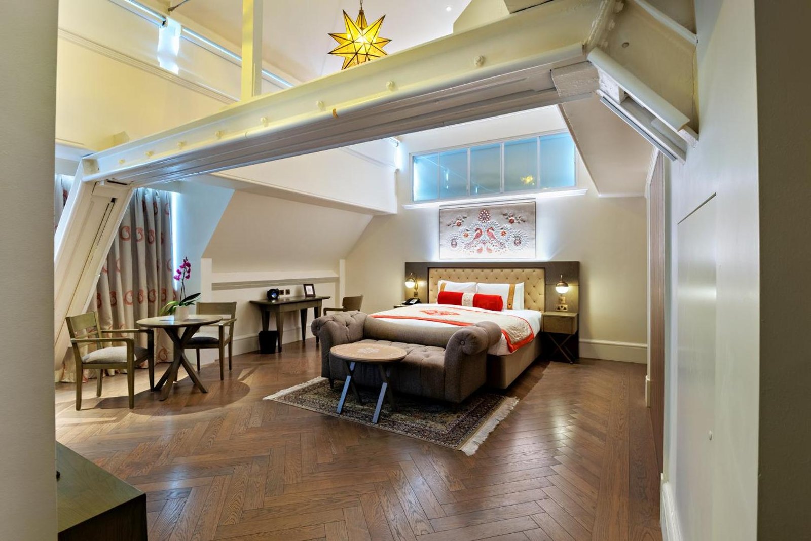 The Lalit London — rooms