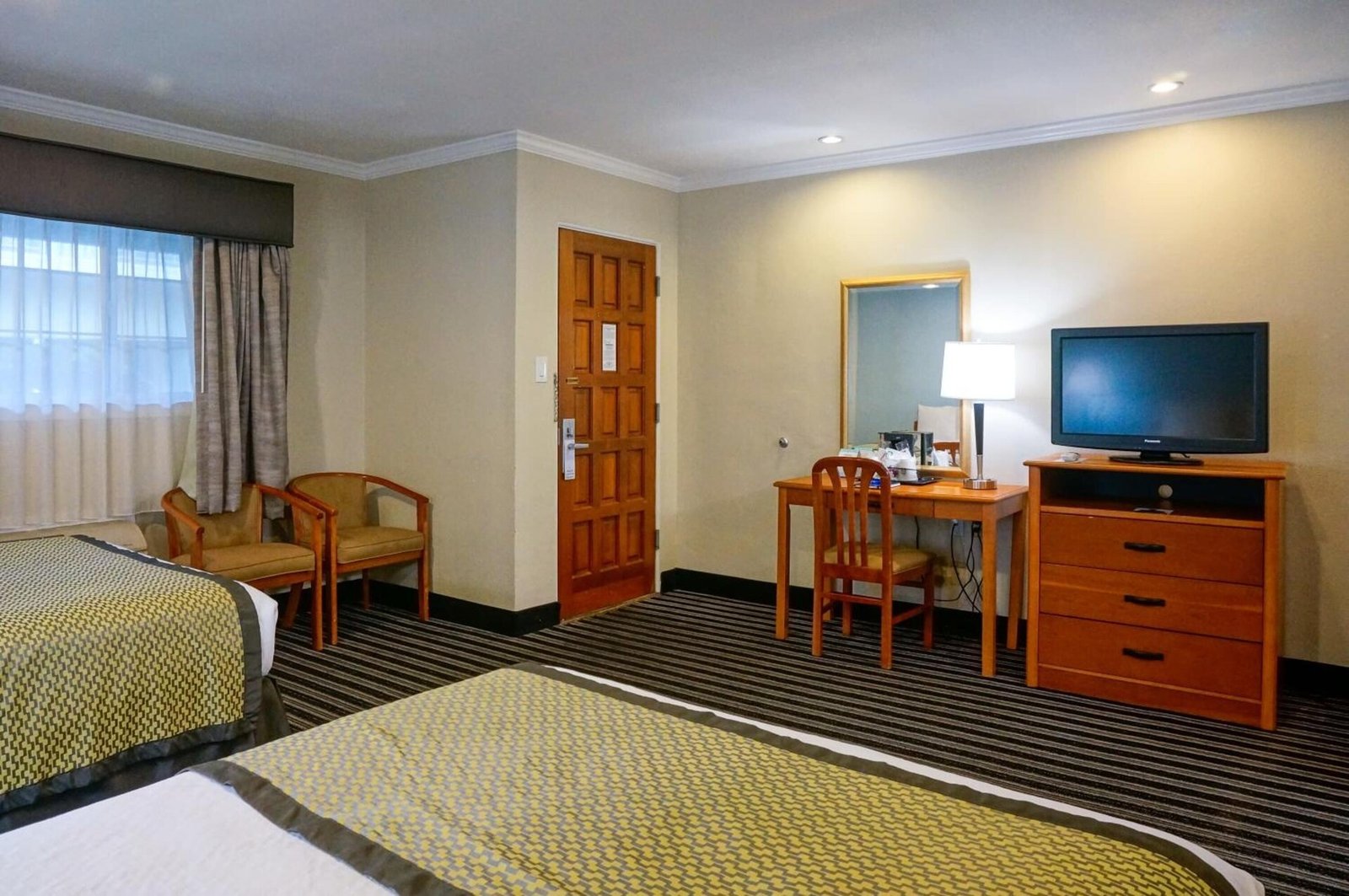 Hotel Parmani — rooms