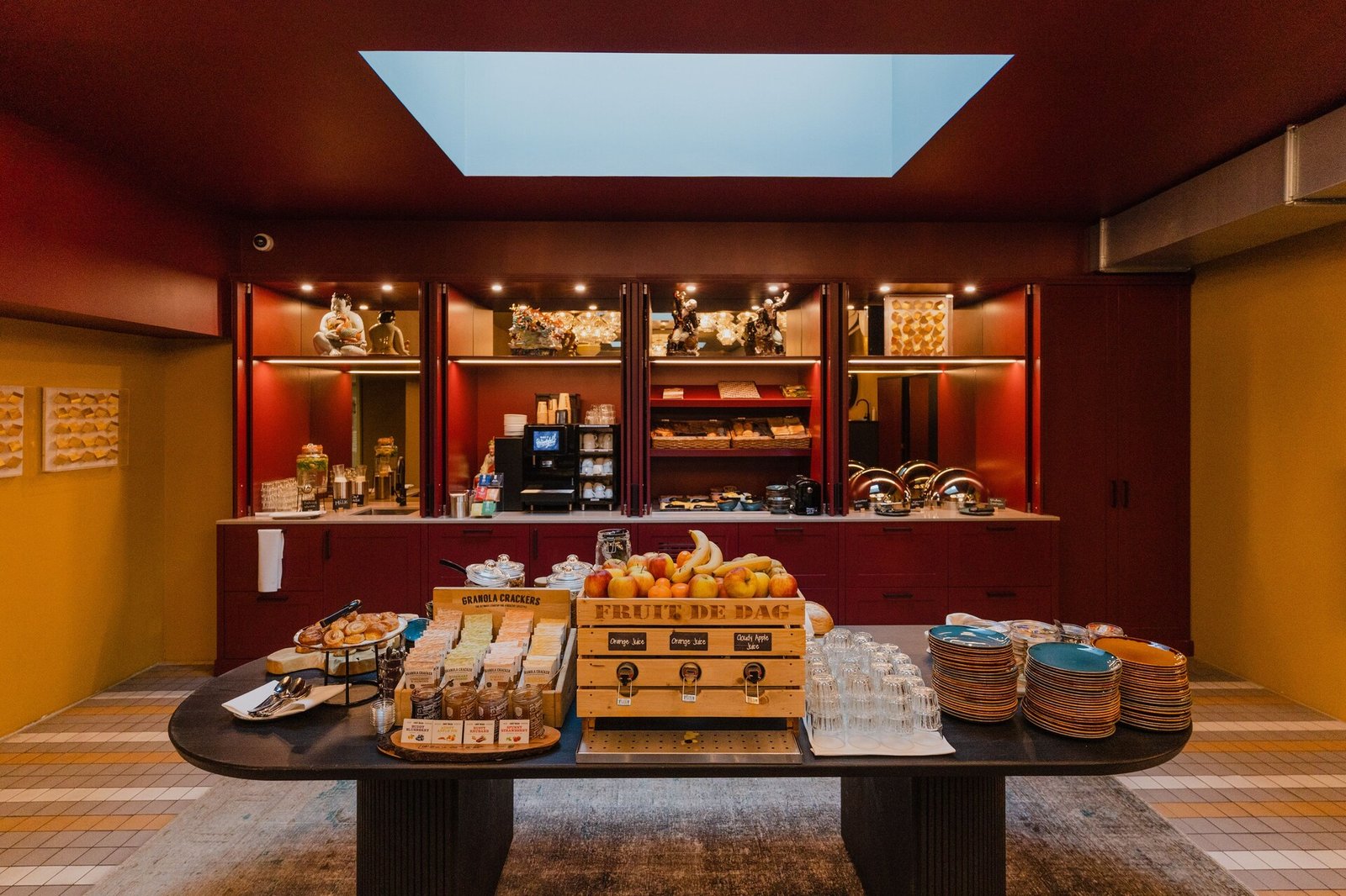 Hotel Mai Amsterdam — eat & drink
