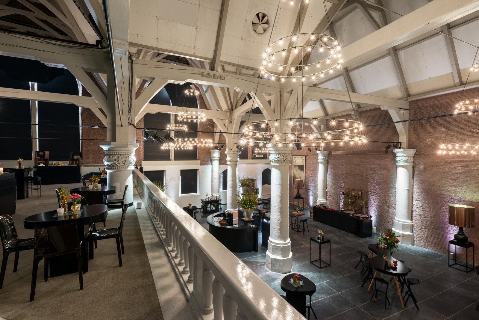 Hotel NH Collection Amsterdam Barbizon Palace — eat & drink
