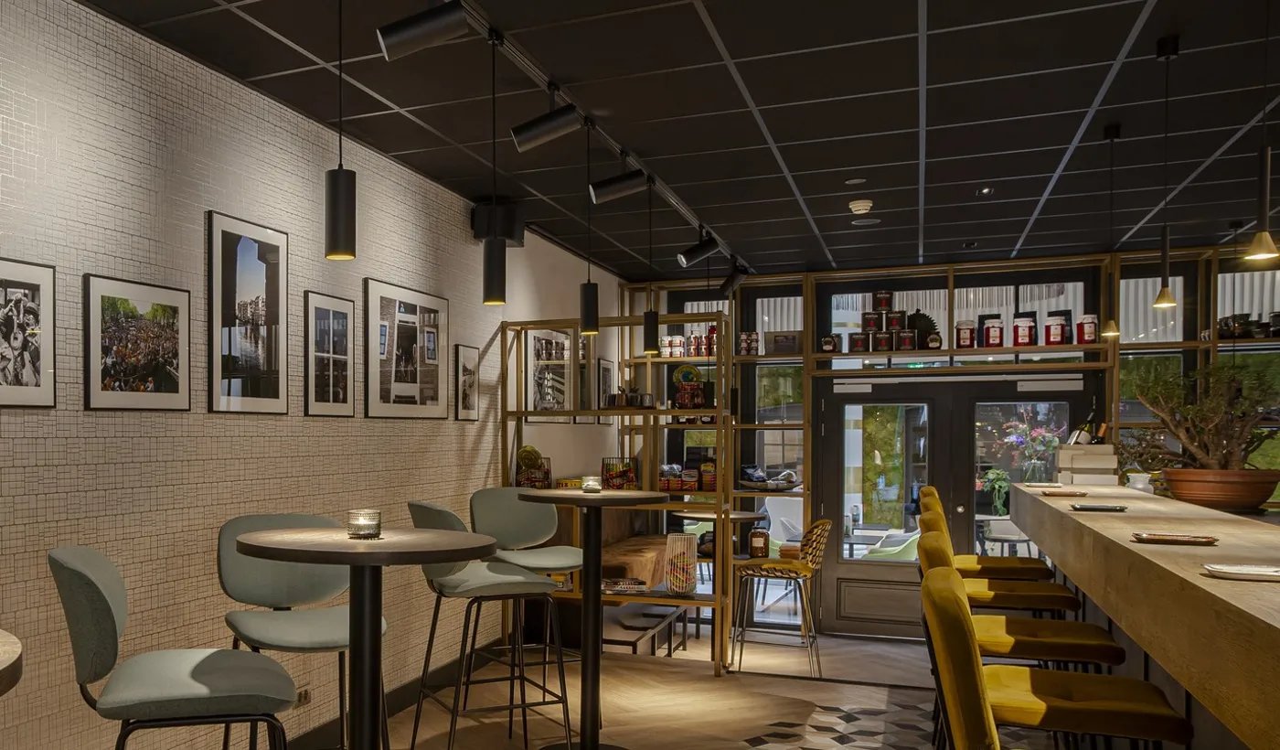 Hotel NH Collection Amsterdam Barbizon Palace — eat & drink