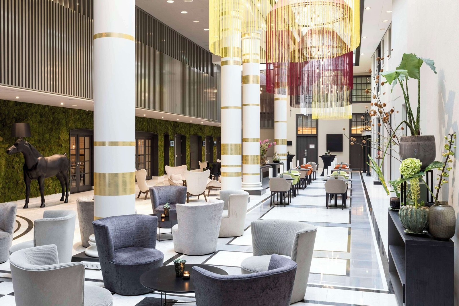 Hotel NH Collection Amsterdam Barbizon Palace — vibe