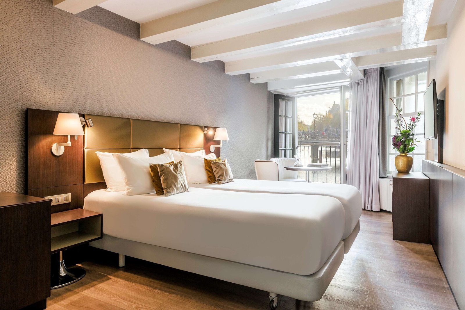 Hotel NH Collection Amsterdam Barbizon Palace — rooms