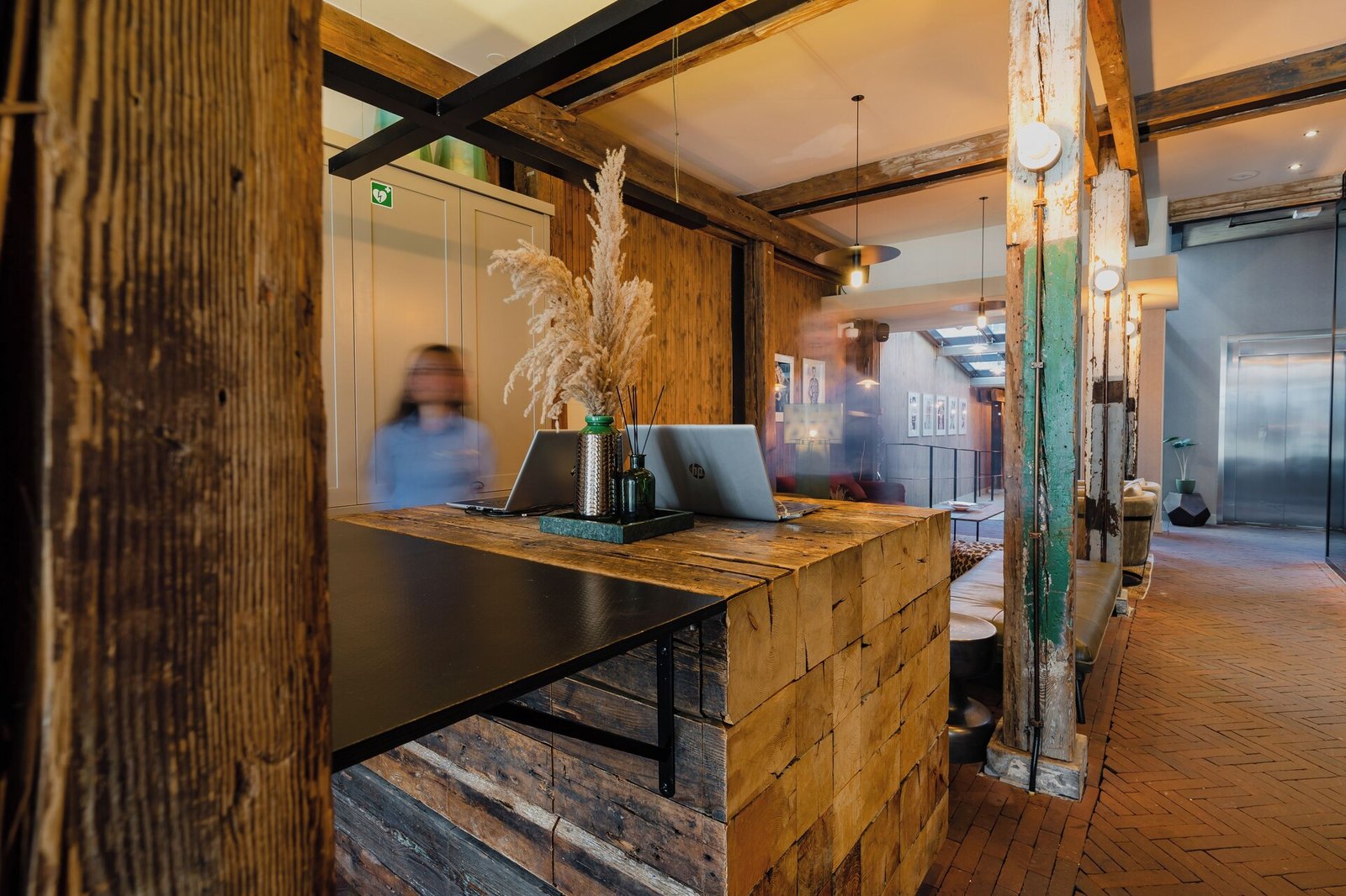 Hotel van de Vijsel — vibe
