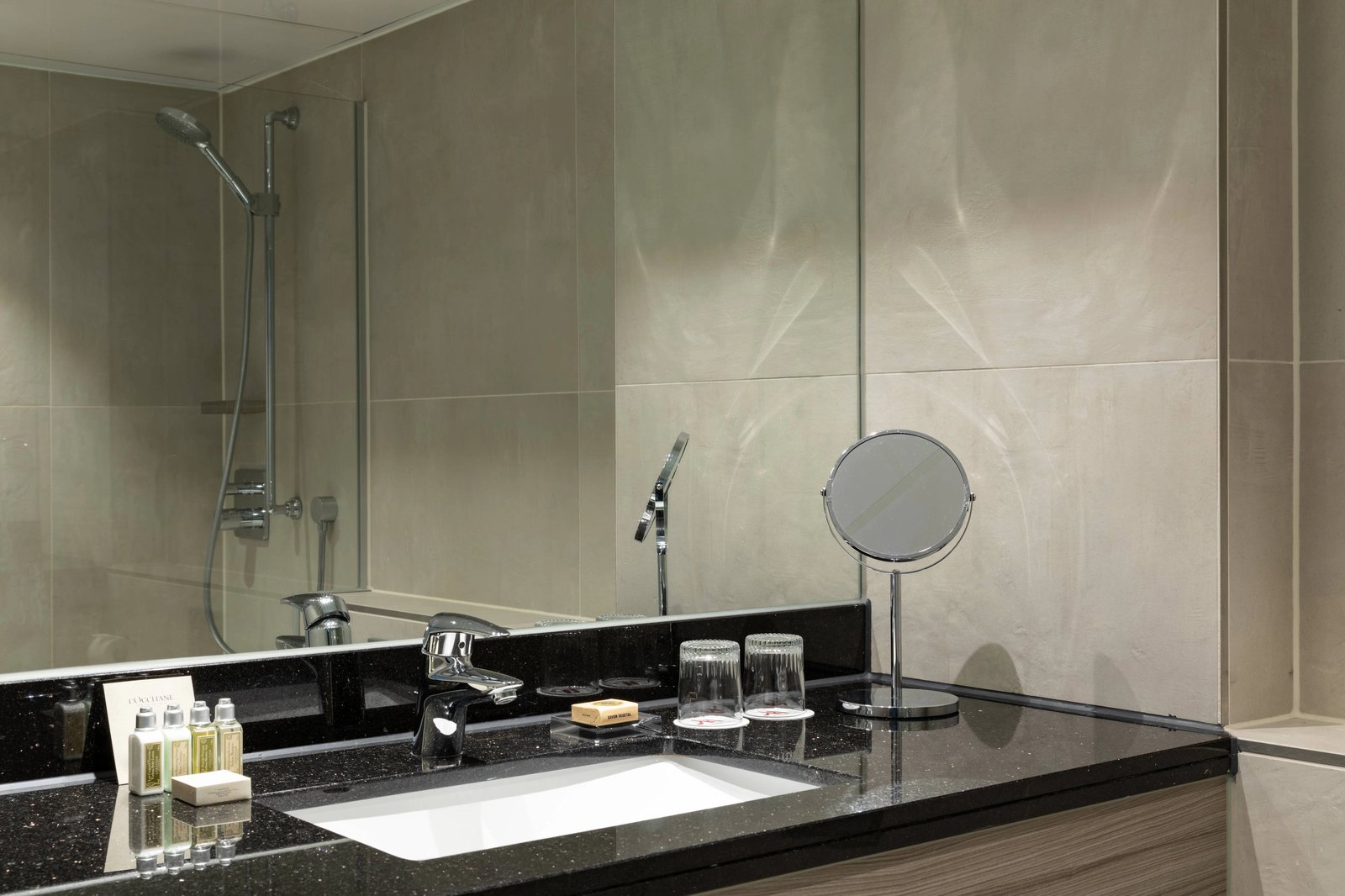 Amsterdam Marriott Hotel — rooms