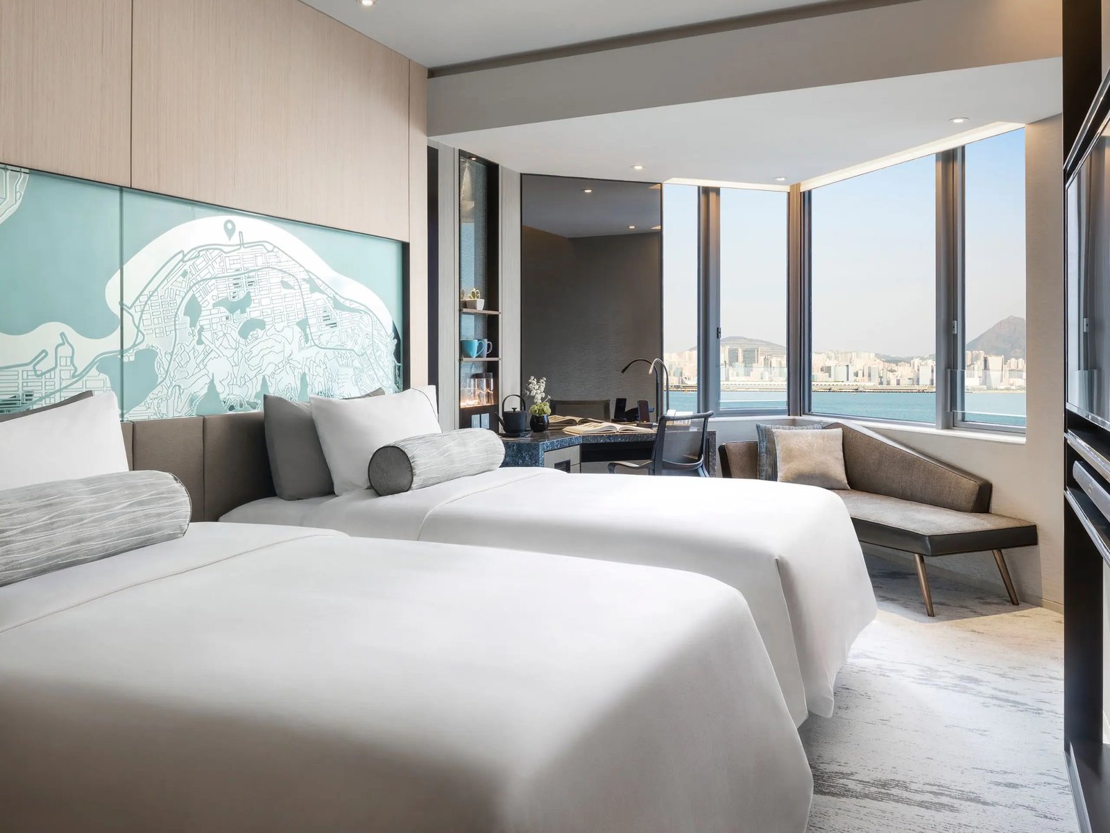 Hyatt Centric Victoria Harbour Hong Kong — rooms