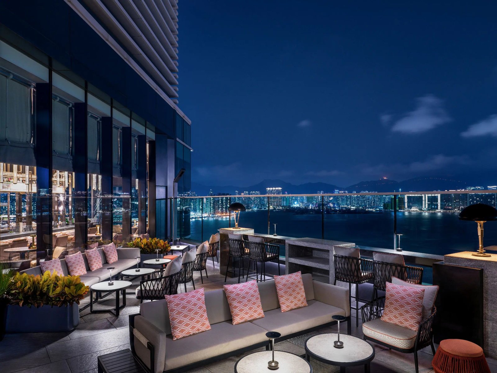 Hyatt Centric Victoria Harbour Hong Kong — vibe