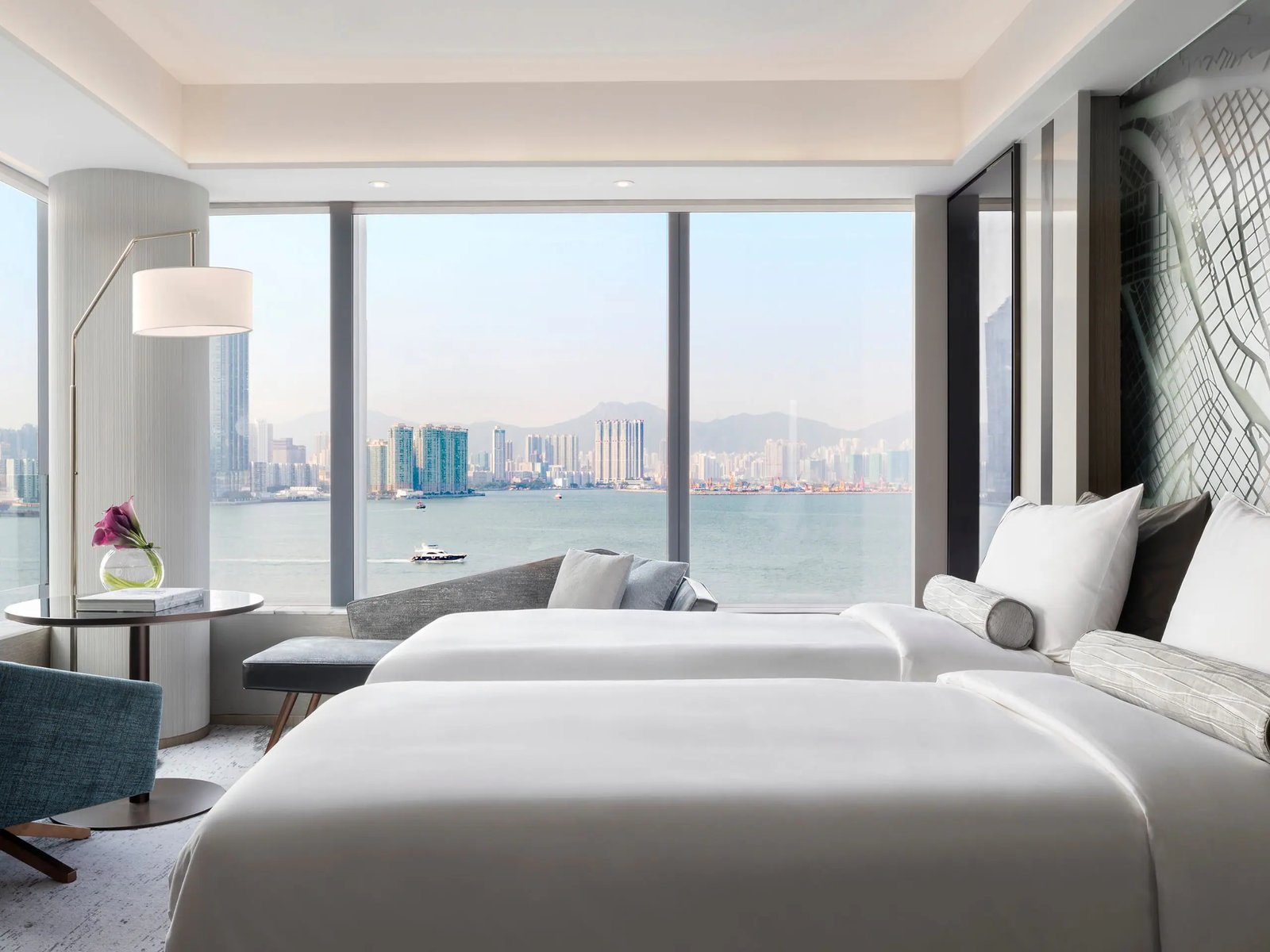 Hyatt Centric Victoria Harbour Hong Kong — rooms