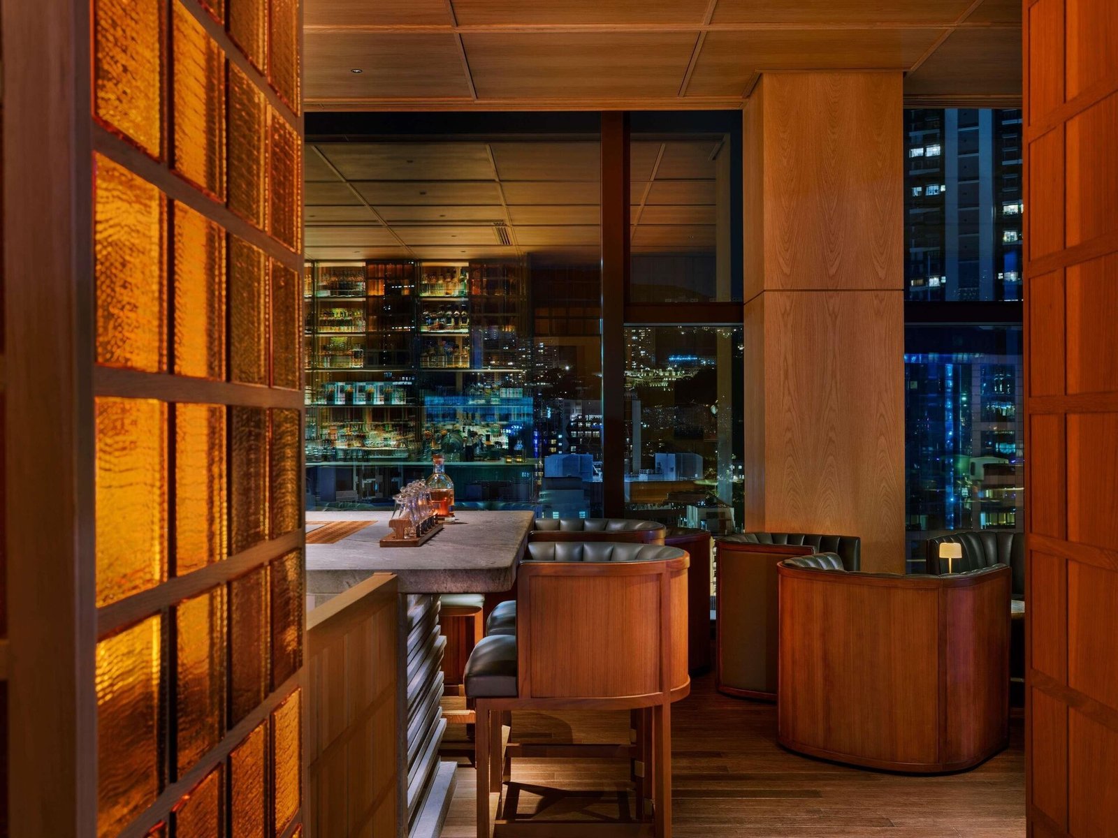 AKI Hotel Hong Kong — eat & drink