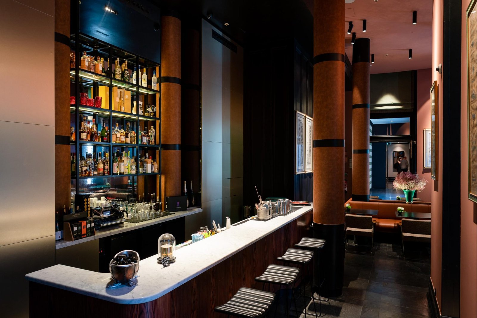 Valverde Lisboa Hotel & Garden — eat & drink