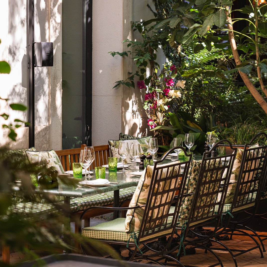 Valverde Lisboa Hotel & Garden, bougain avenida