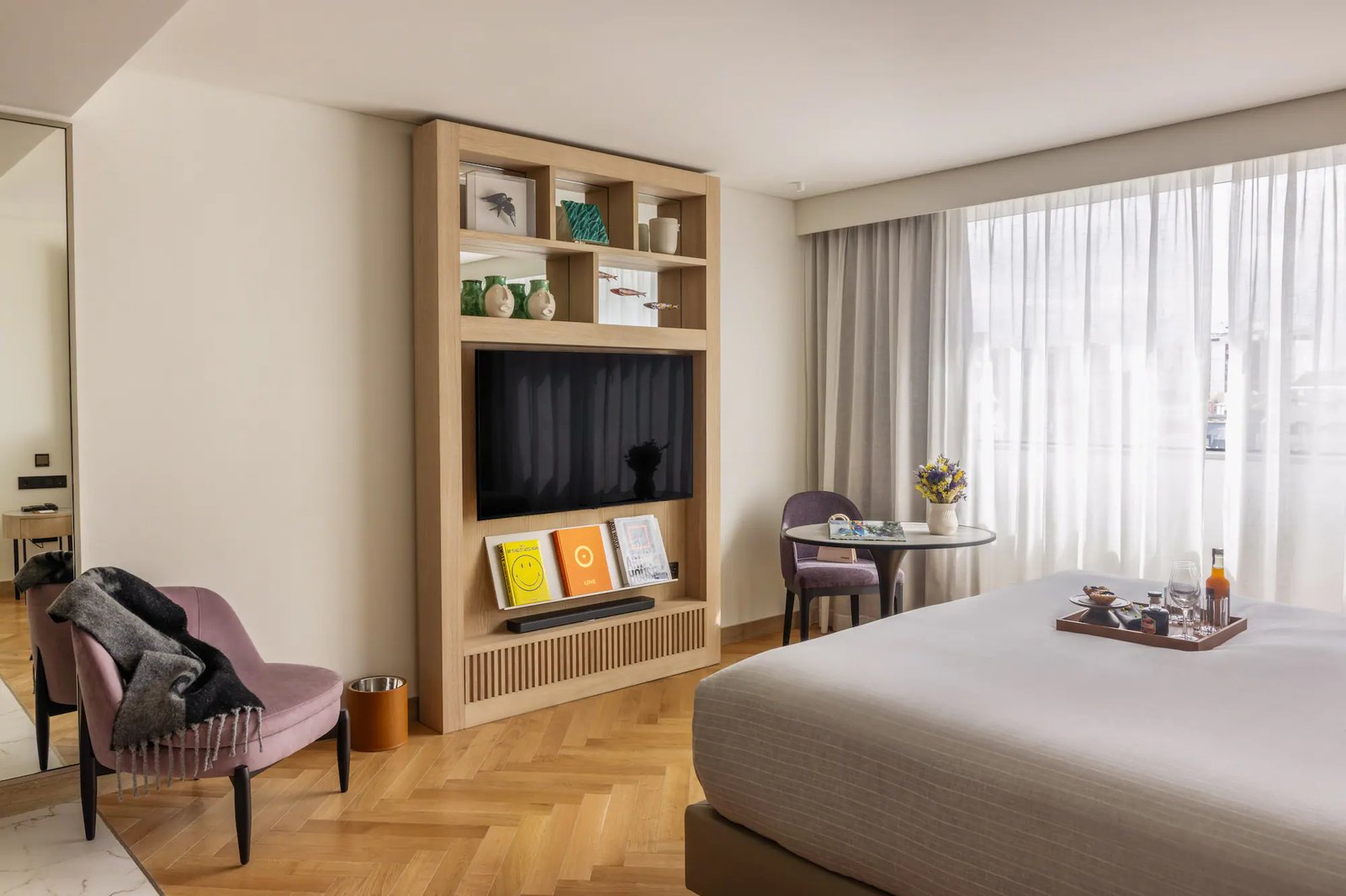 ME Lisbon — rooms