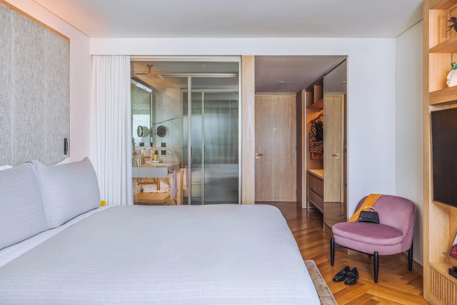 ME Lisbon — rooms