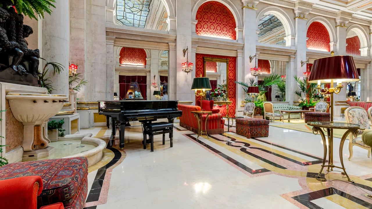 Avenida Palace — eat & drink
