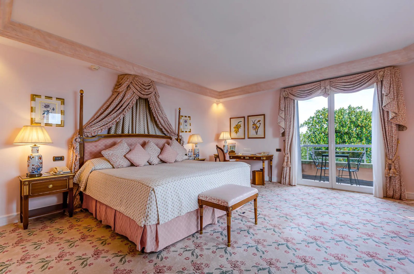 Olissippo Lapa Palace Hotel — rooms