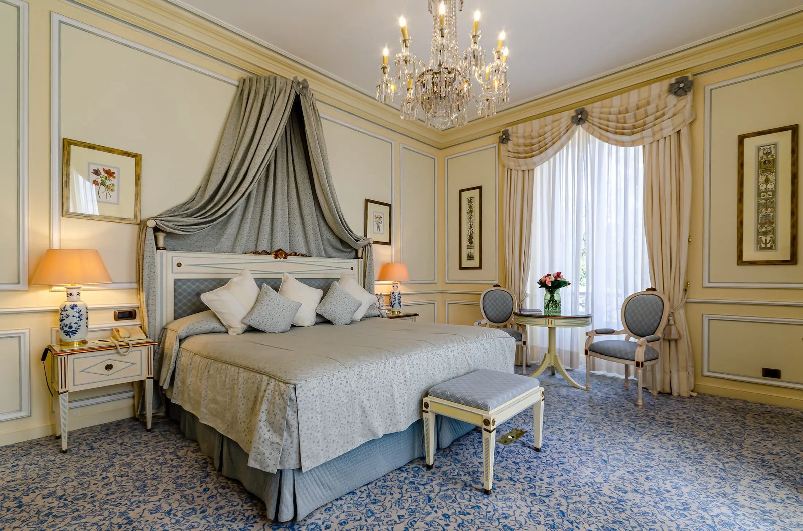 Olissippo Lapa Palace Hotel — rooms