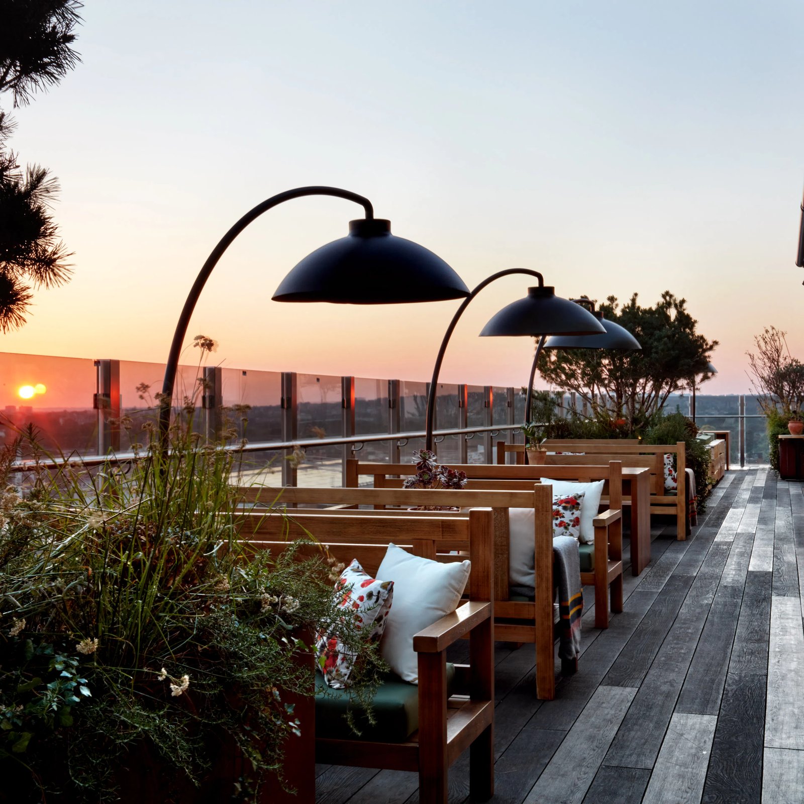 Treehouse Hotel London — vibe